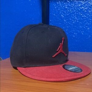 Black and Red Jordan cap. Size 7 (56 cm)